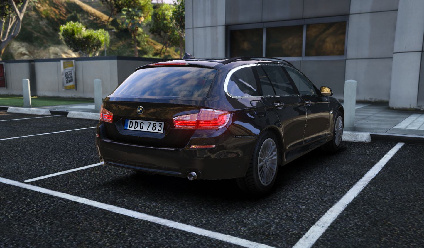 -17 BMW 535d Trafikpolisbil