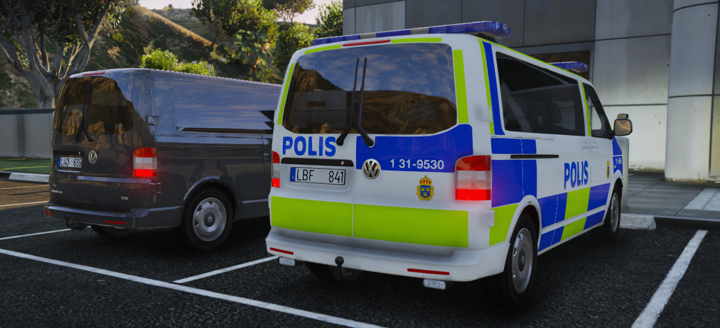 -10 VW Caravelle Polisbuss