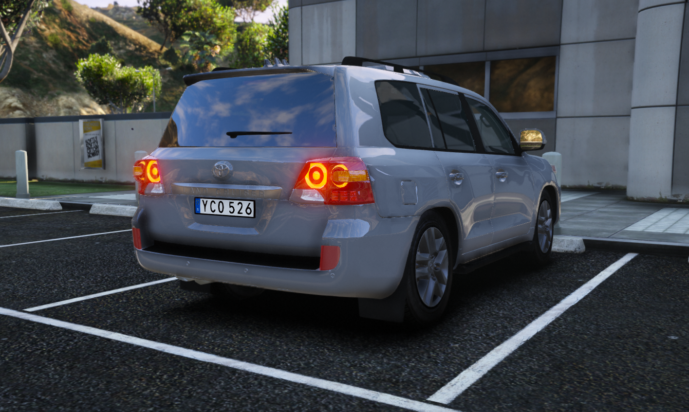 -16 Toyota Land Cruiser Insatsfordon