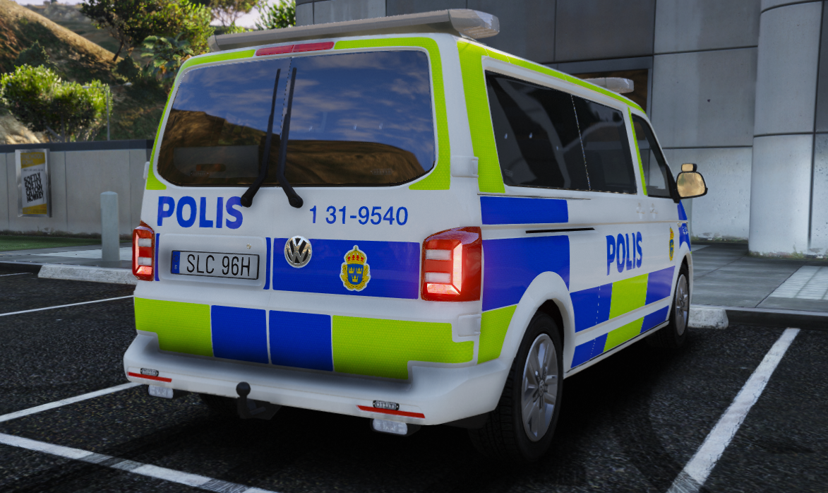 -19 VW Kombi Polisbuss